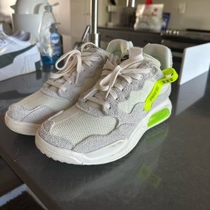 Nike Jordan MA2 Pale Ivory Volt